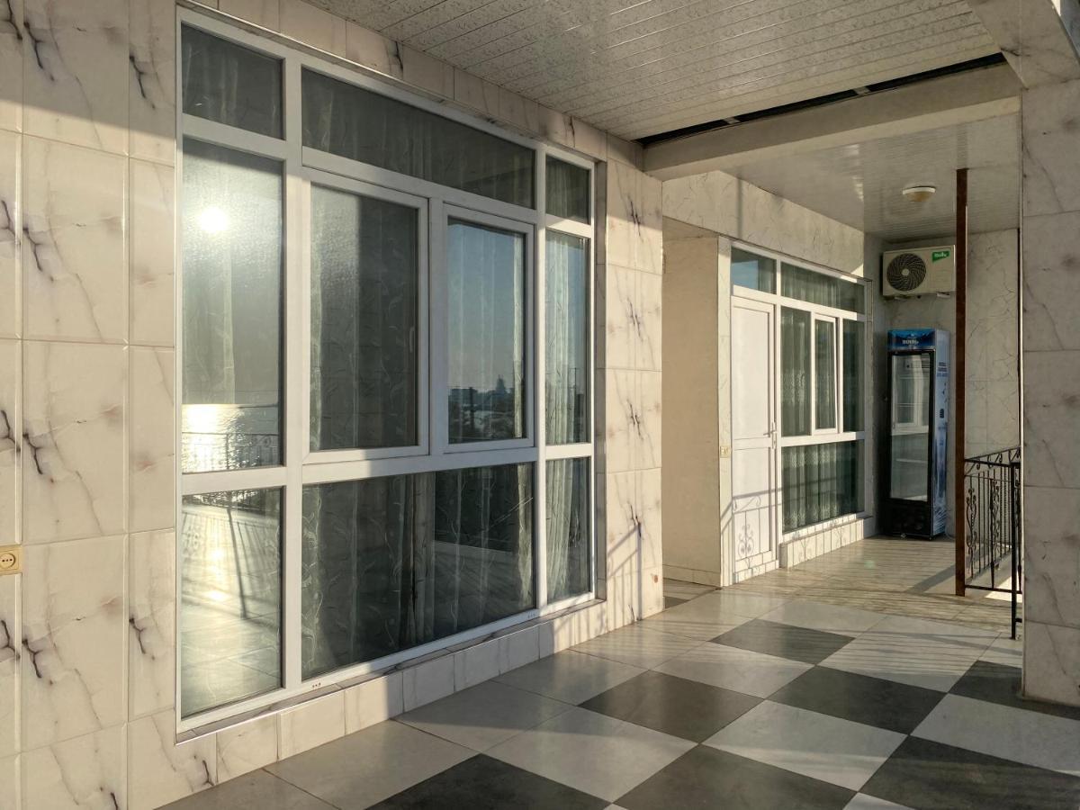 Merab House Batumi Eksteriør billede