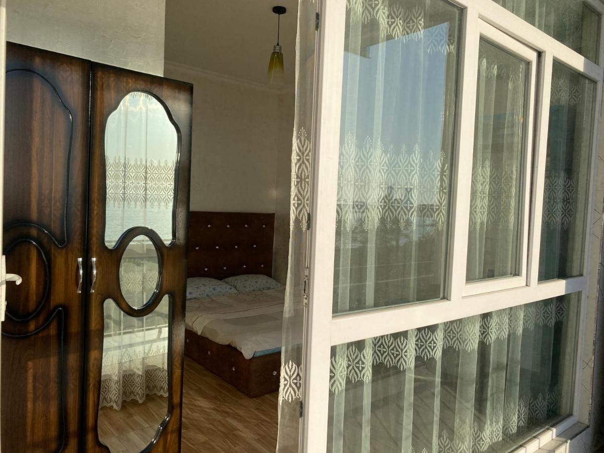 Merab House Batumi Eksteriør billede