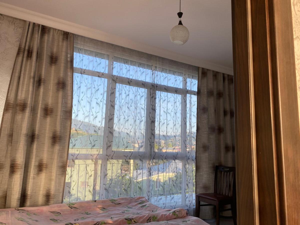 Merab House Batumi Eksteriør billede