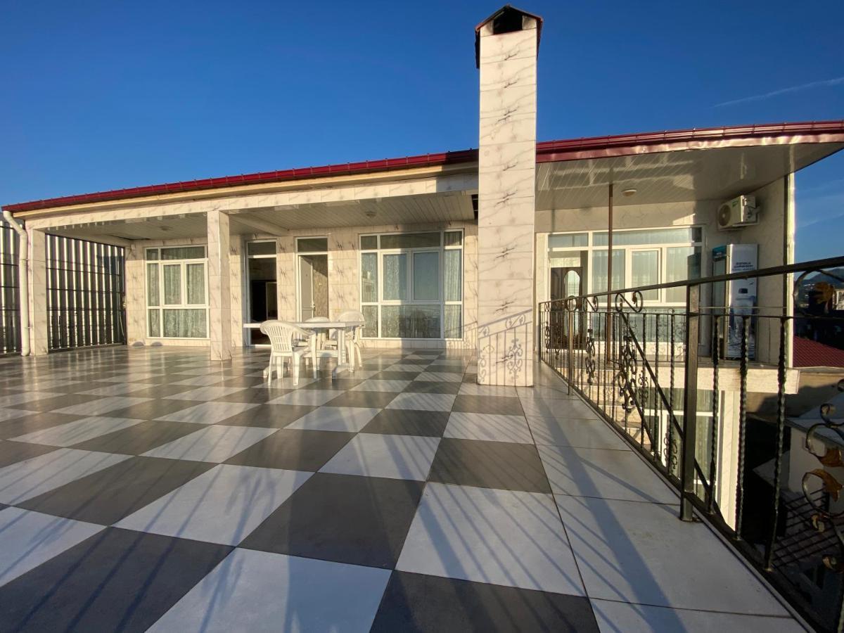 Merab House Batumi Eksteriør billede