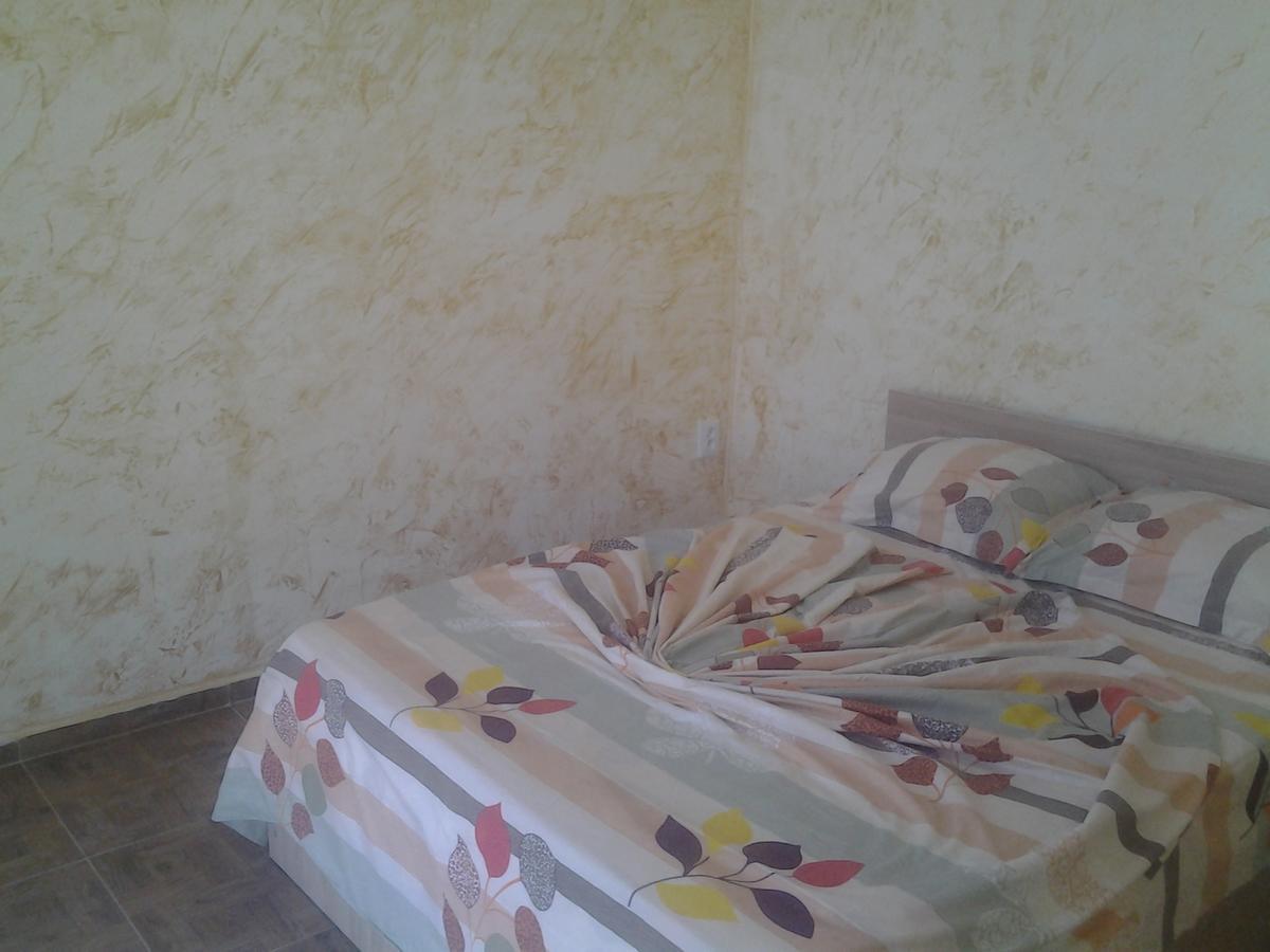Merab House Batumi Eksteriør billede