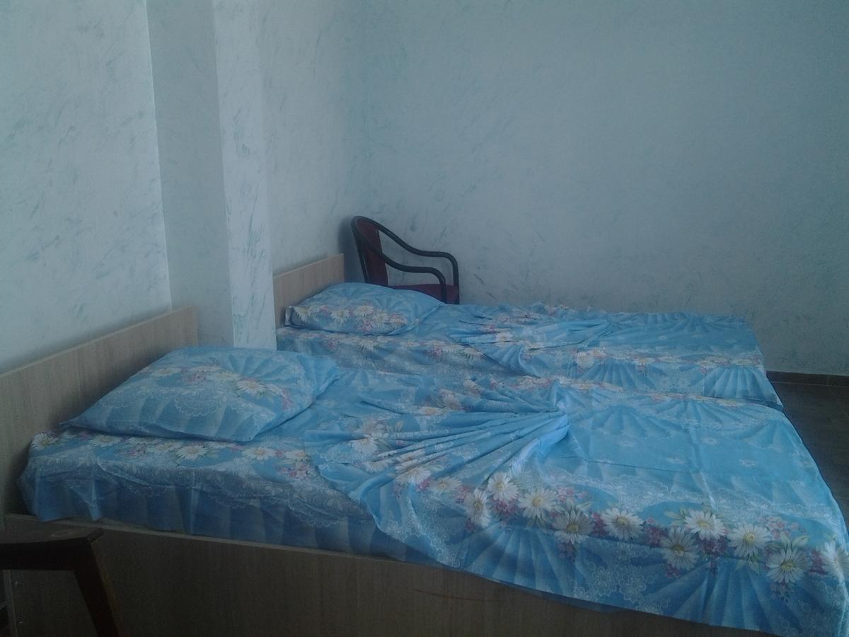Merab House Batumi Eksteriør billede